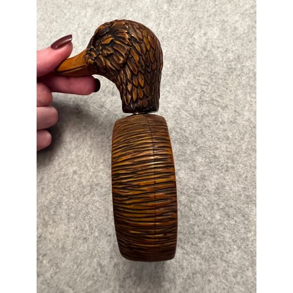 Stampealari Nutcracker Breaker Duck Head Molded Wood Effect Threaded Screw‎ - Picture 9 of 13